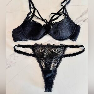 LUXXA Bra and Thong Size Large